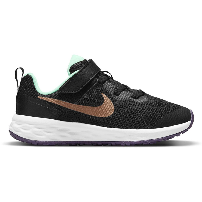 Nike Revolution 6